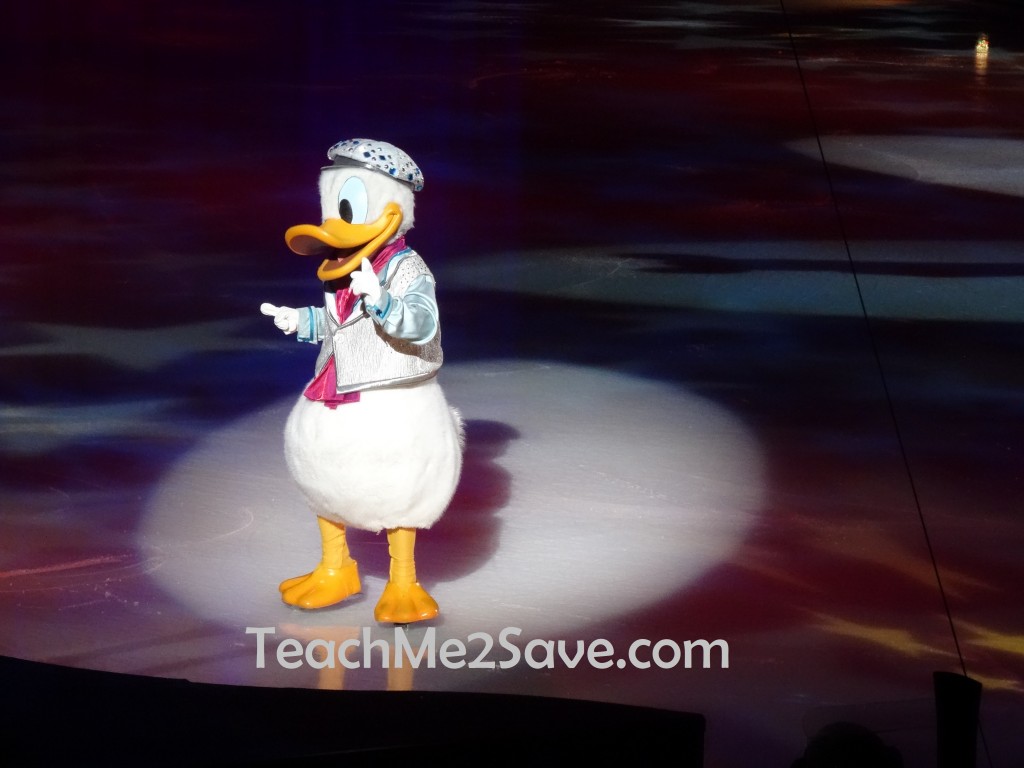 Disney On Ice presents Rockin Ever After - Donald Duck