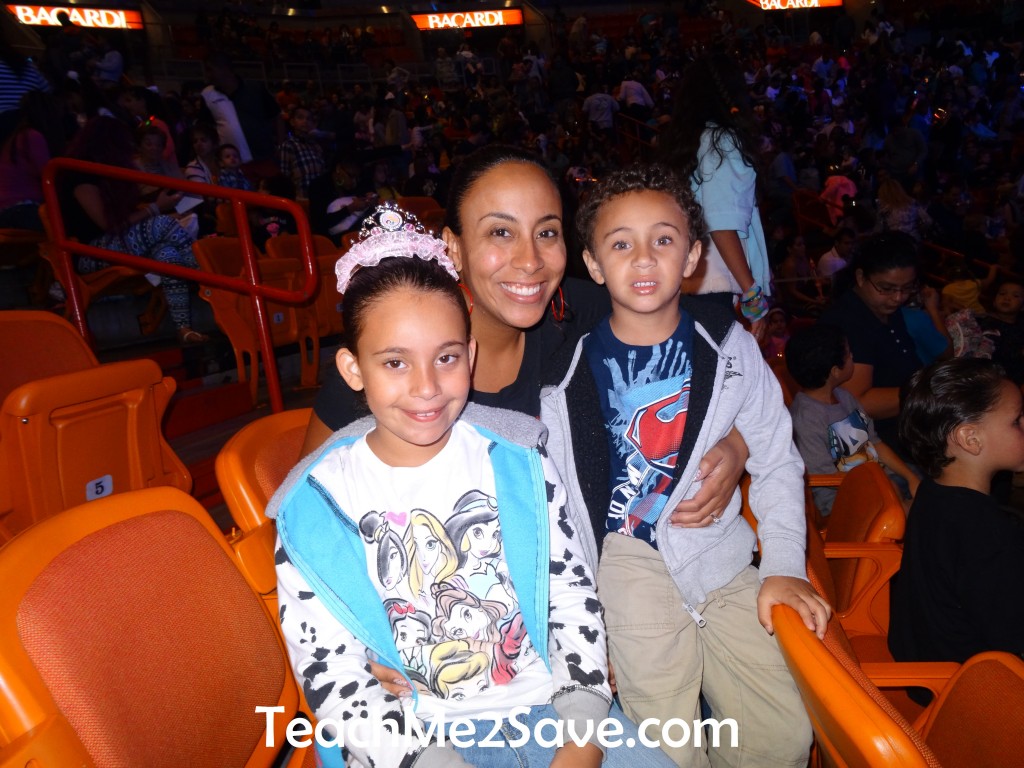 Disney On Ice presents Rockin Ever After - Leanette and kiddos