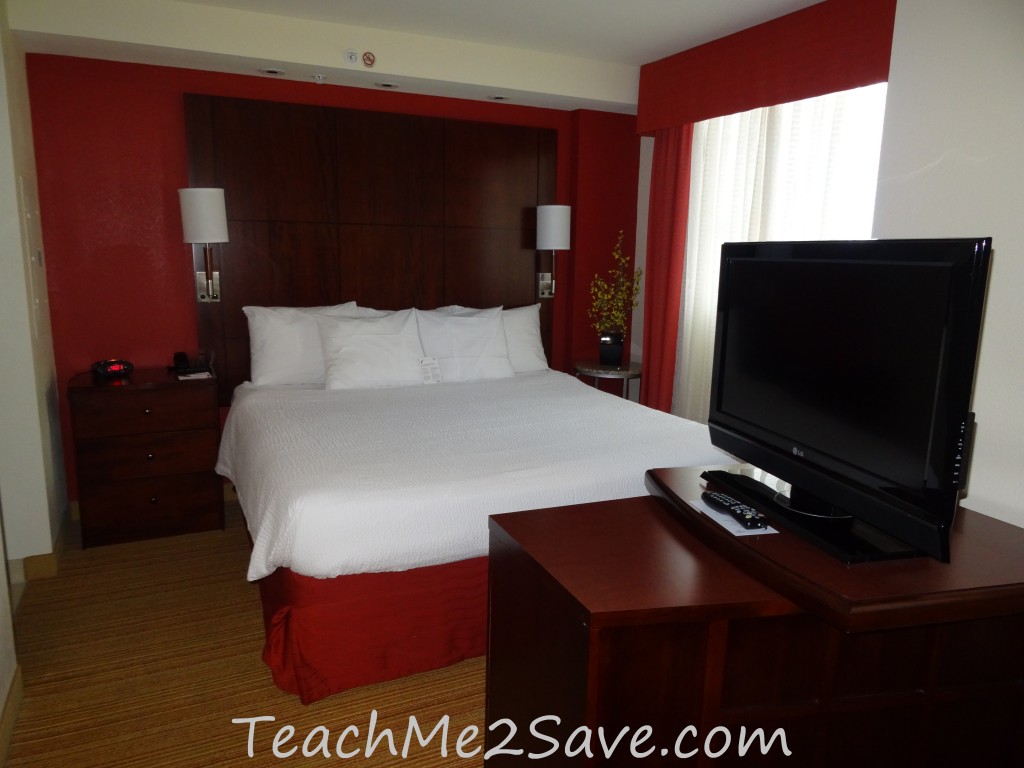 Residence Inn by Marriott Miami Airport Studio Suite King Size Bed