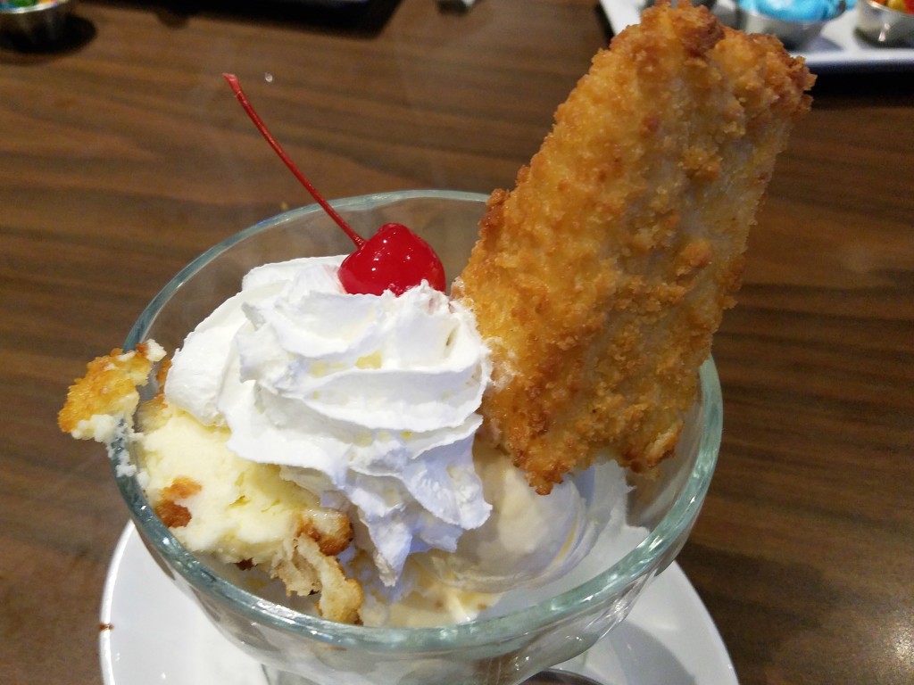 Duffy's Sports Grill Fried Cheesecake