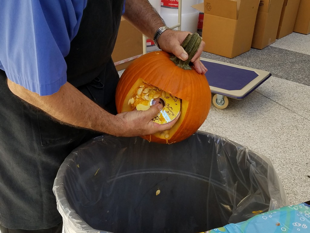 finding-dory-halloween-pumpkin-carving-step-4