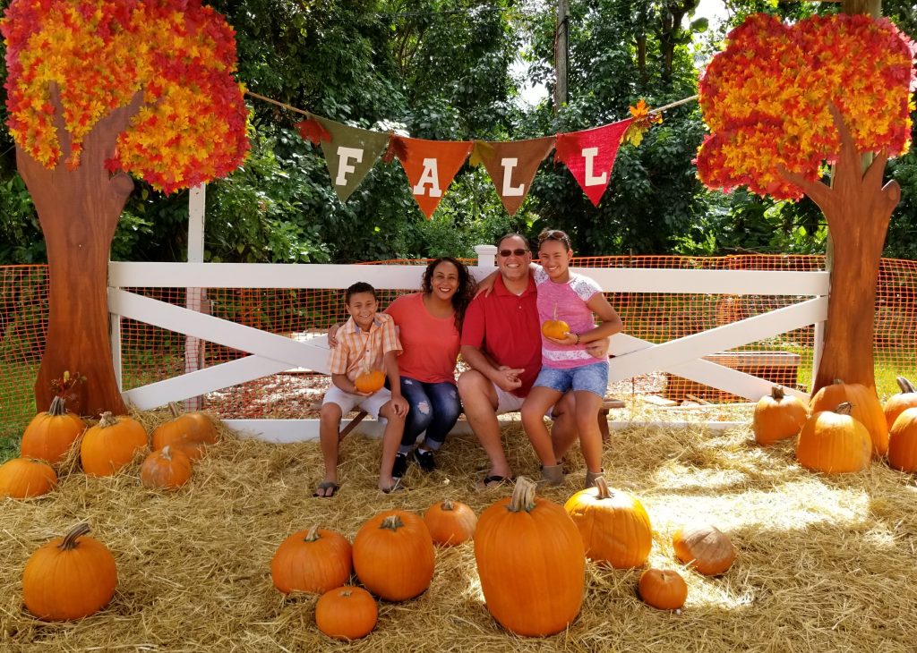 Fernandez Family at the Pumpkin Patch 2017