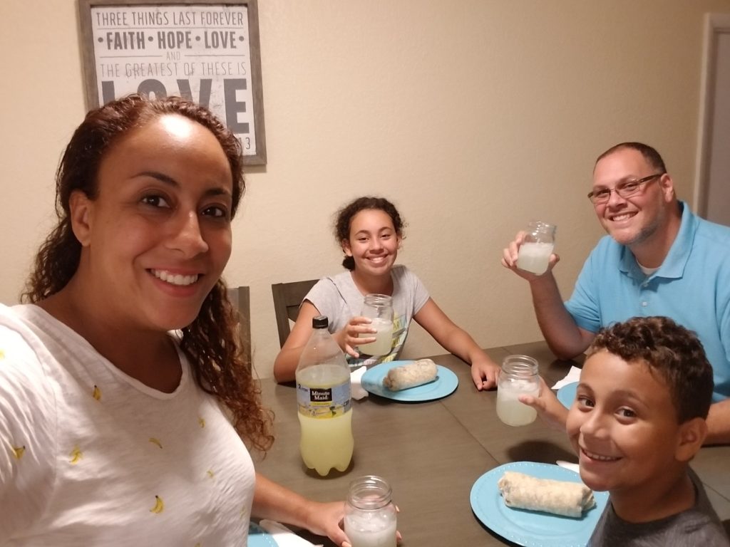 family dinner picture